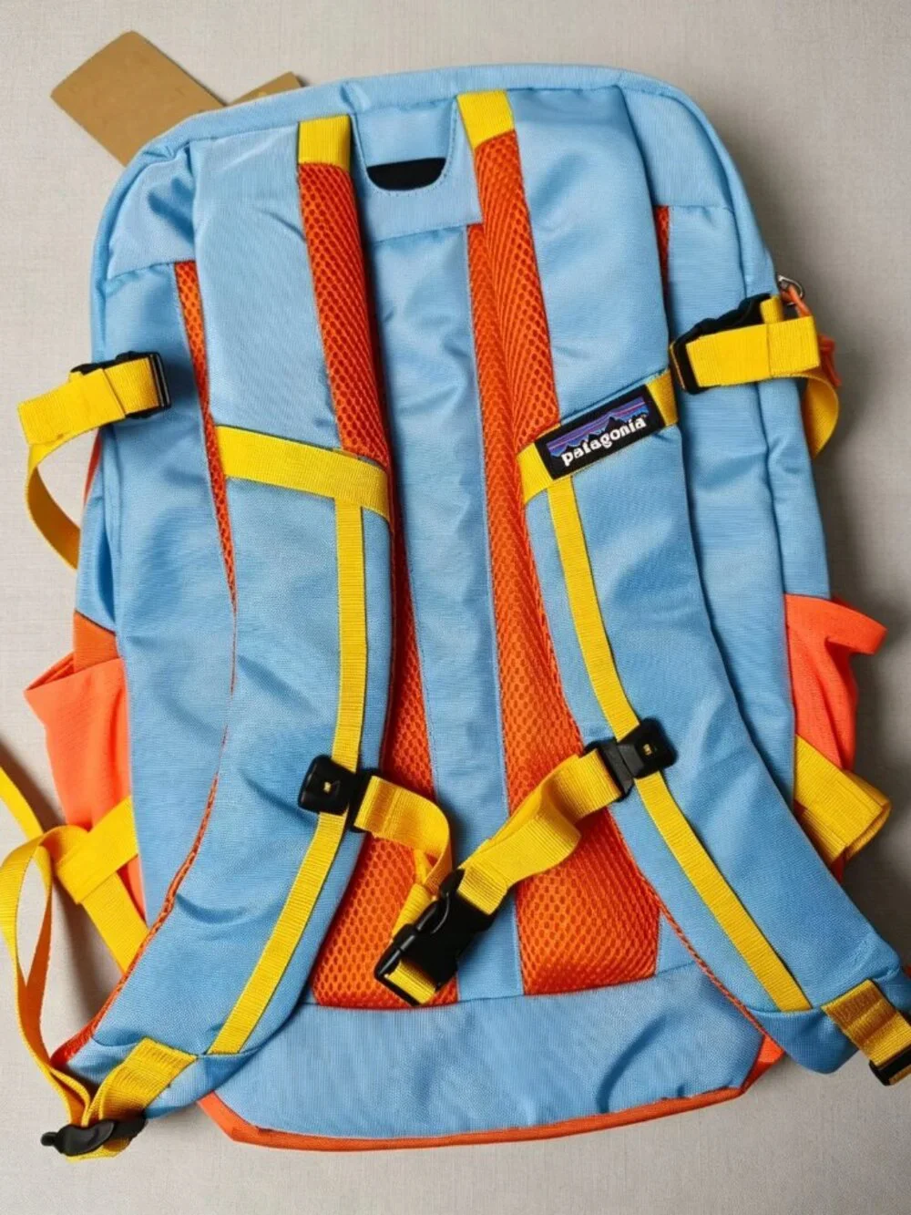 Patagonia Refugio 26L Blue & Orange Daypack NWOT Travel Hiking Backpack